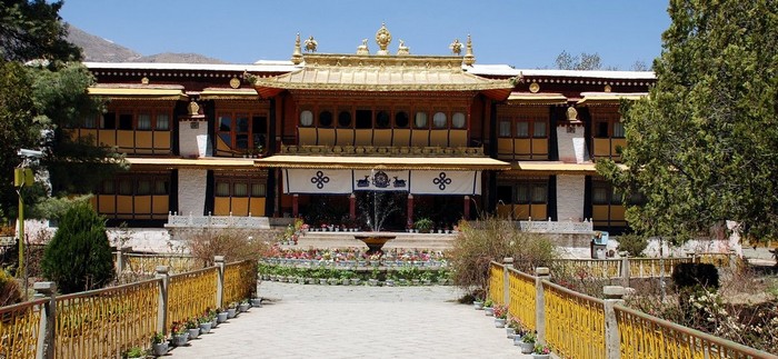 星瑞集团赴藏慰问团一行抵达拉萨（系列报道之二）(图3)