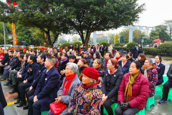 芙蓉盛开别样红 ——必威Betway中文版旗下betway必威芙蓉世纪酒店开业庆典隆重举行(图6)